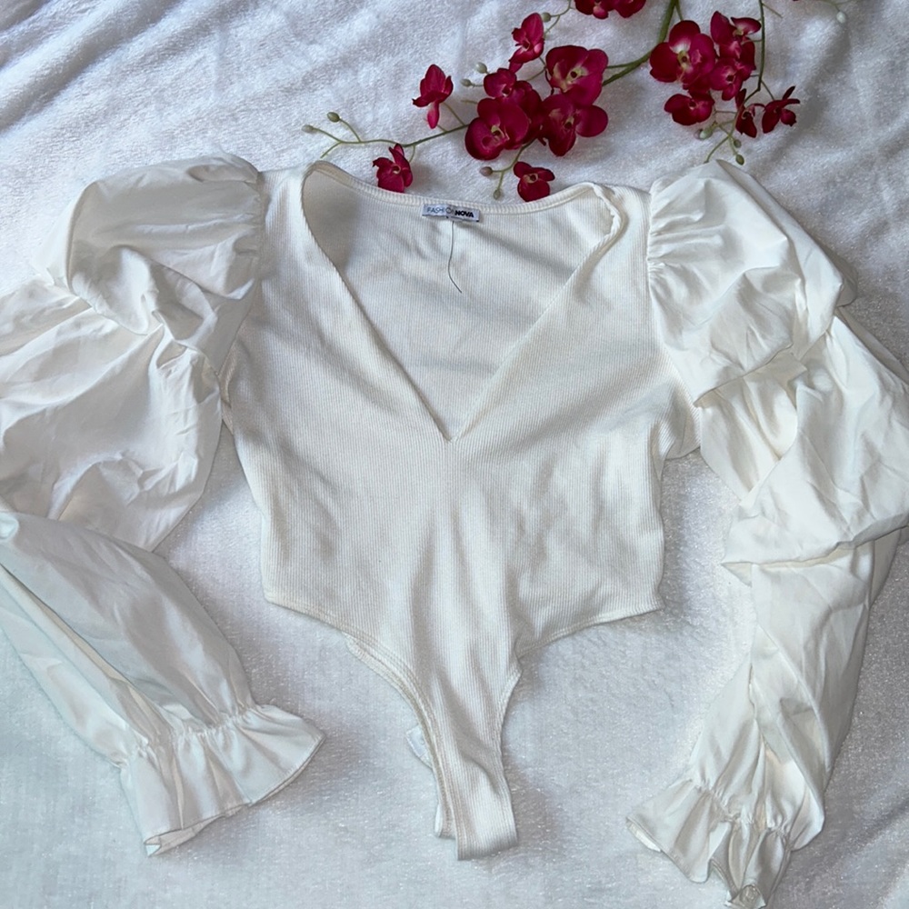 Fluff arms body suit